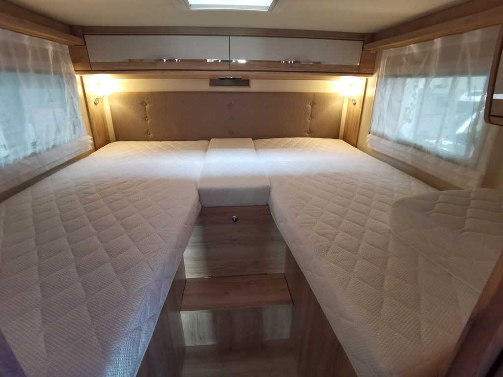 Helintegreret autocamper Eura Mobil INTEGRA LINE 720 EB /180PS-9G MAXI/ EINZELBETTEN: billede 19