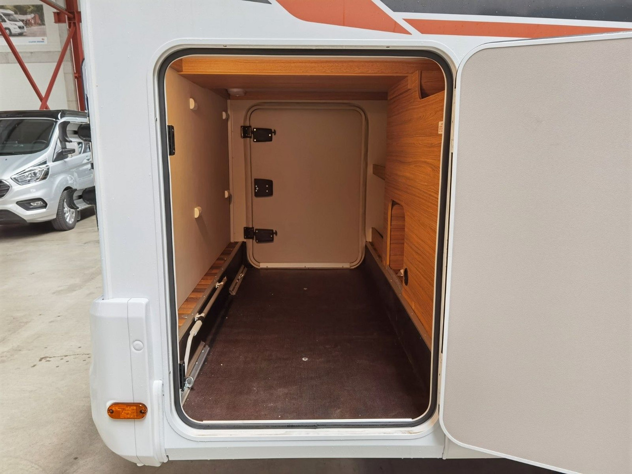 Delintegreret autocamper Weinsberg CARACOMPACT 600 MEG EDITION-PEPPER/ EINZELBETTEN: billede 9