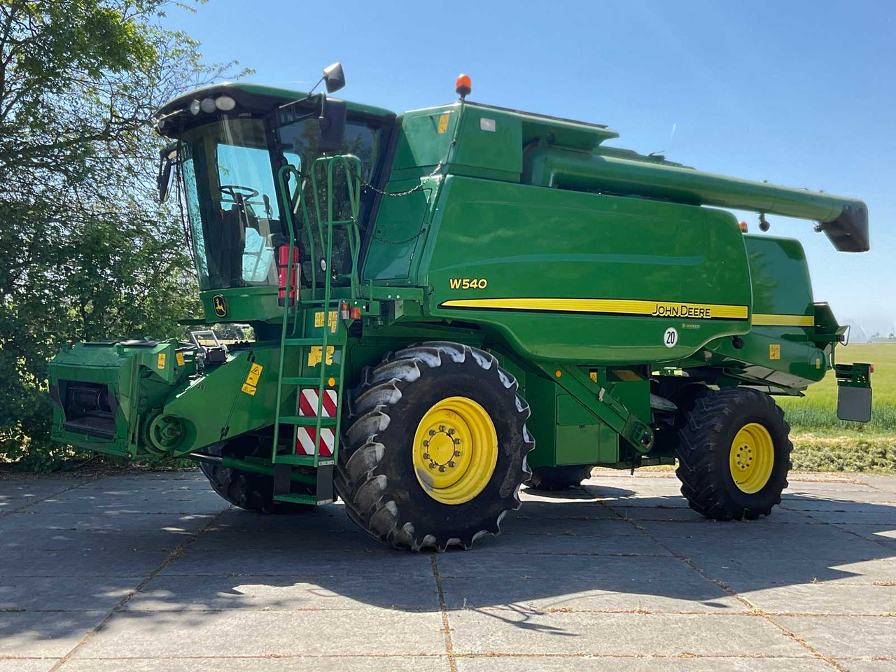 John Deere W540 - Mejetærsker: billede 1 John Deere W540 - Mejetærsker: billede 1