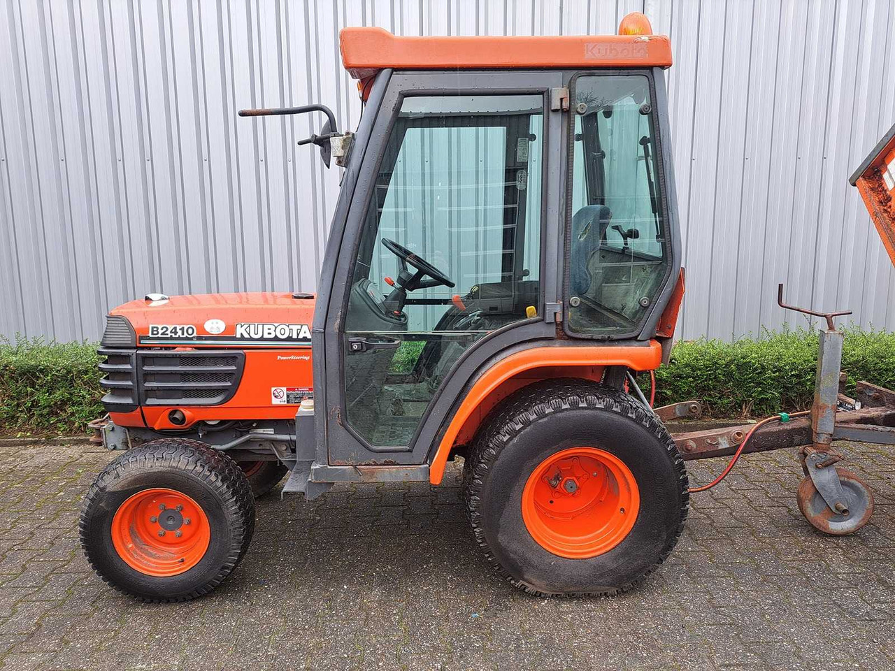 Kubota B2410 - Minitraktor: billede 4 Kubota B2410 - Minitraktor: billede 4