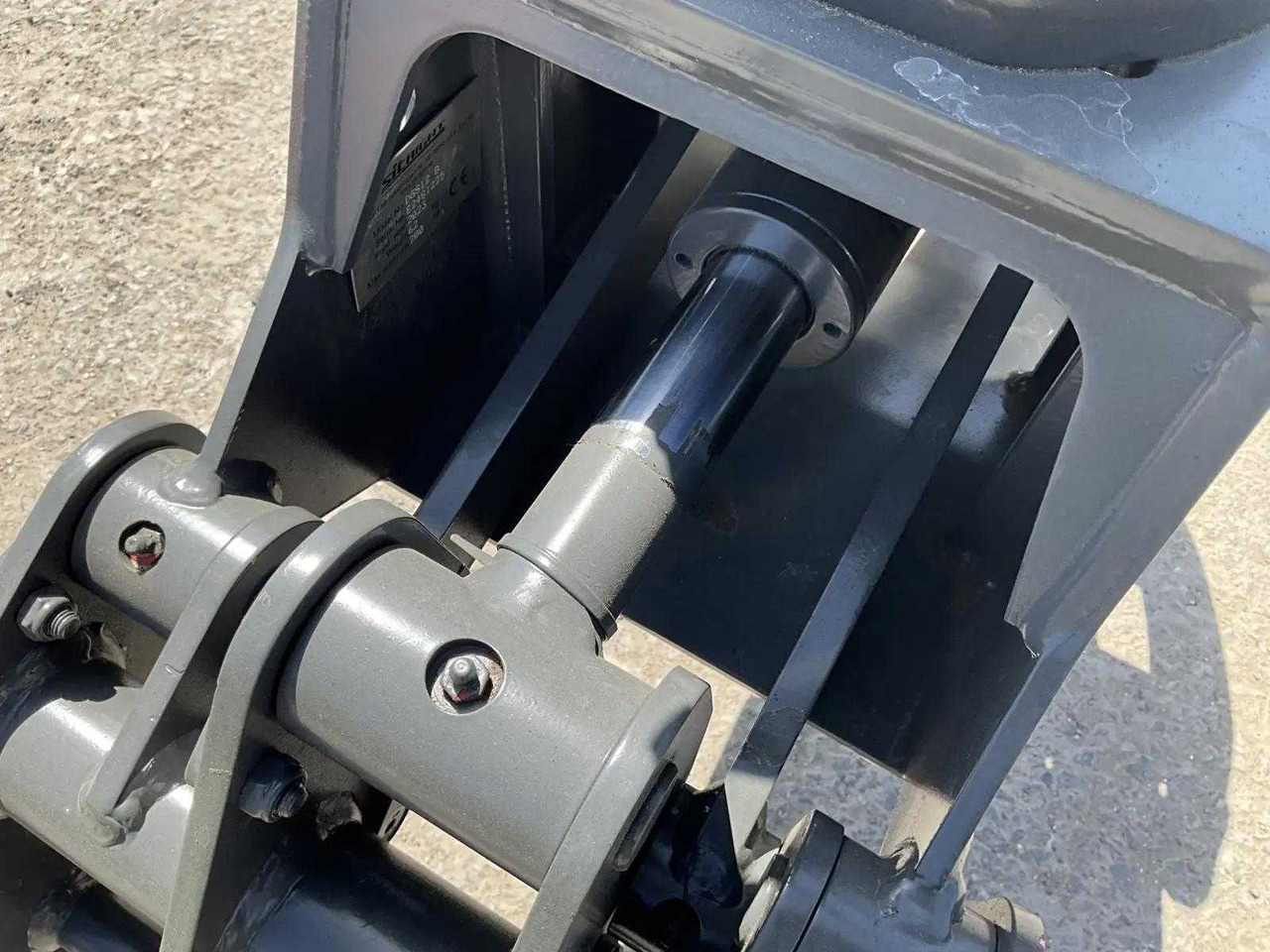 Dala DGS20 kinshofer rotator - Landbrugsmaskine: billede 4 Dala DGS20 kinshofer rotator - Landbrugsmaskine: billede 4