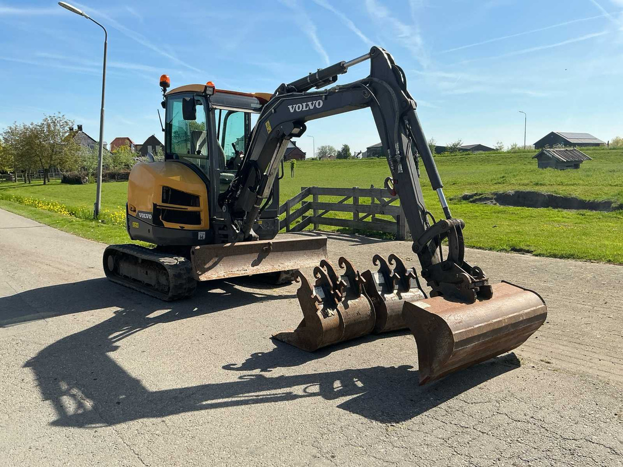 Volvo ECR35D - Bæltegravemaskine: billede 3 Volvo ECR35D - Bæltegravemaskine: billede 3