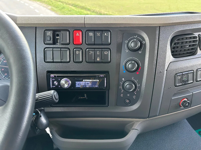 Lastbil varevogn DAF LF 210 LF210.14 EURO6. 2019: billede 14