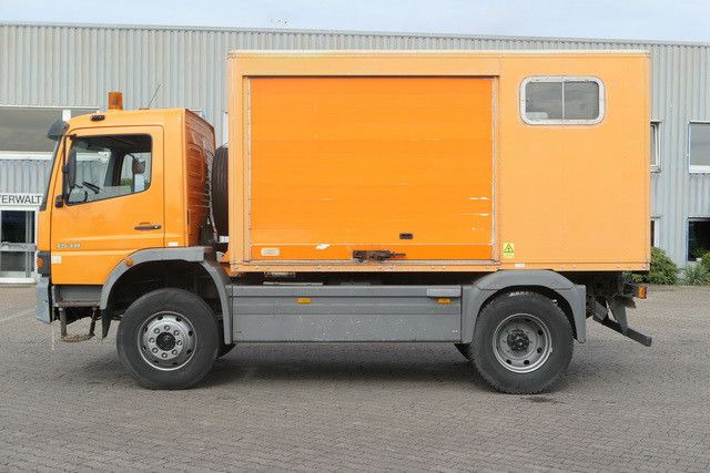Mercedes-Benz 1518 A Atego 4X4, Klima, AHK, Allrad, Rolltor - Lastbil varevogn: billede 2 Mercedes-Benz 1518 A Atego 4X4, Klima, AHK, Allrad, Rolltor - Lastbil varevogn: billede 2