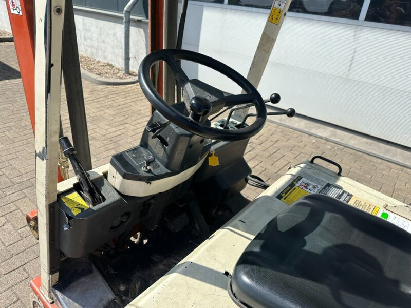 Nissan N01L18U 1.8 ton Triplex Freelift Sideshift Elektra Heftruck Accu 2016 ! - El gaffeltruck: billede 5 Nissan N01L18U 1.8 ton Triplex Freelift Sideshift Elektra Heftruck Accu 2016 ! - El gaffeltruck: billede 5