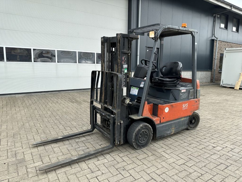 Toyota 7FBMF20 2 ton Triplex Freelift Sideshift Elektra Heftruck - El gaffeltruck: billede 1 Toyota 7FBMF20 2 ton Triplex Freelift Sideshift Elektra Heftruck - El gaffeltruck: billede 1