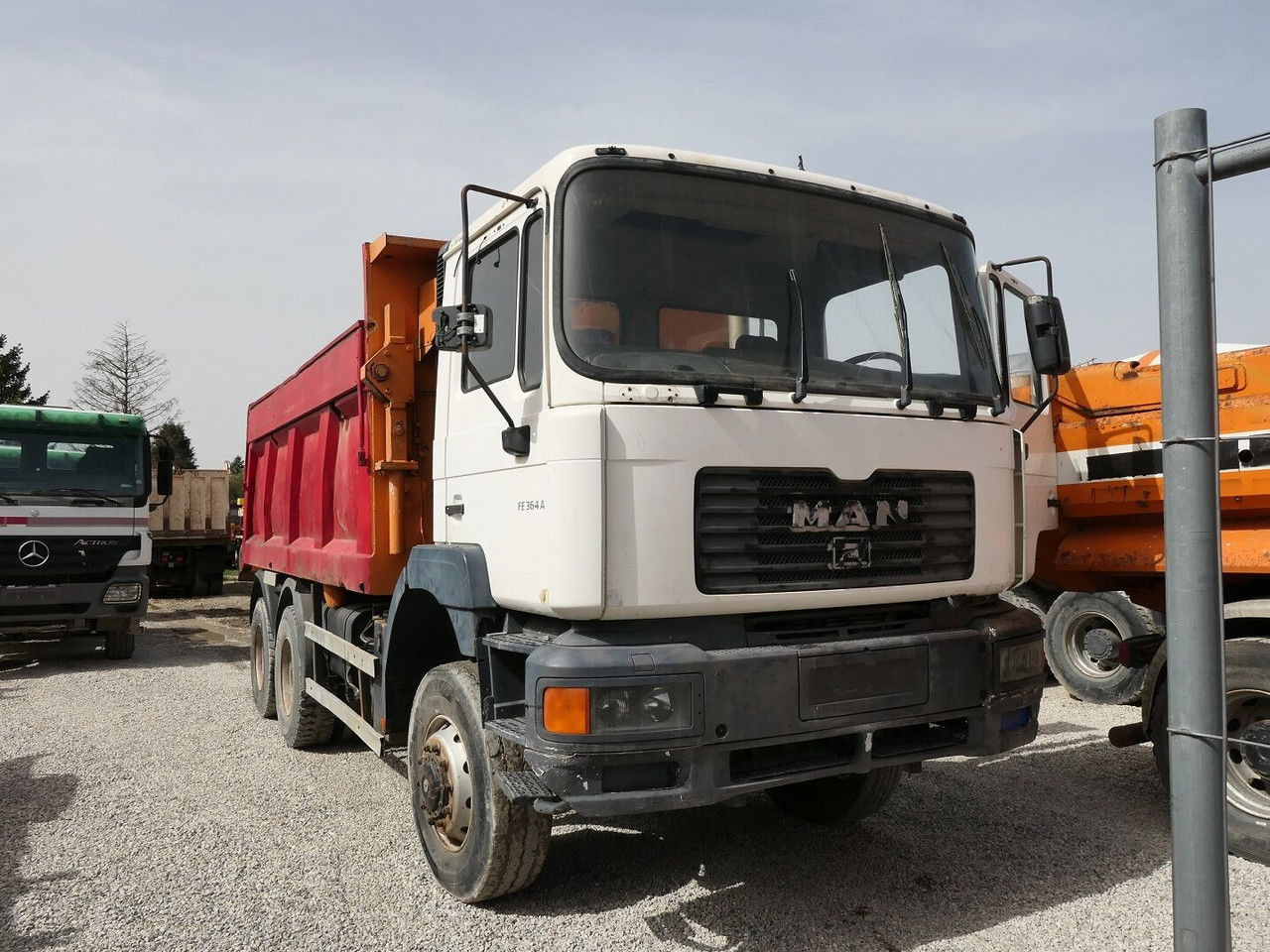 MAN TGA 33 33.364 AK - Tipvogn lastbil: billede 2 MAN TGA 33 33.364 AK - Tipvogn lastbil: billede 2