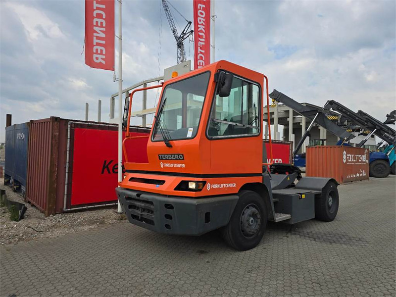 Terberg YT182 - Terminaltraktor: billede 2 Terberg YT182 - Terminaltraktor: billede 2