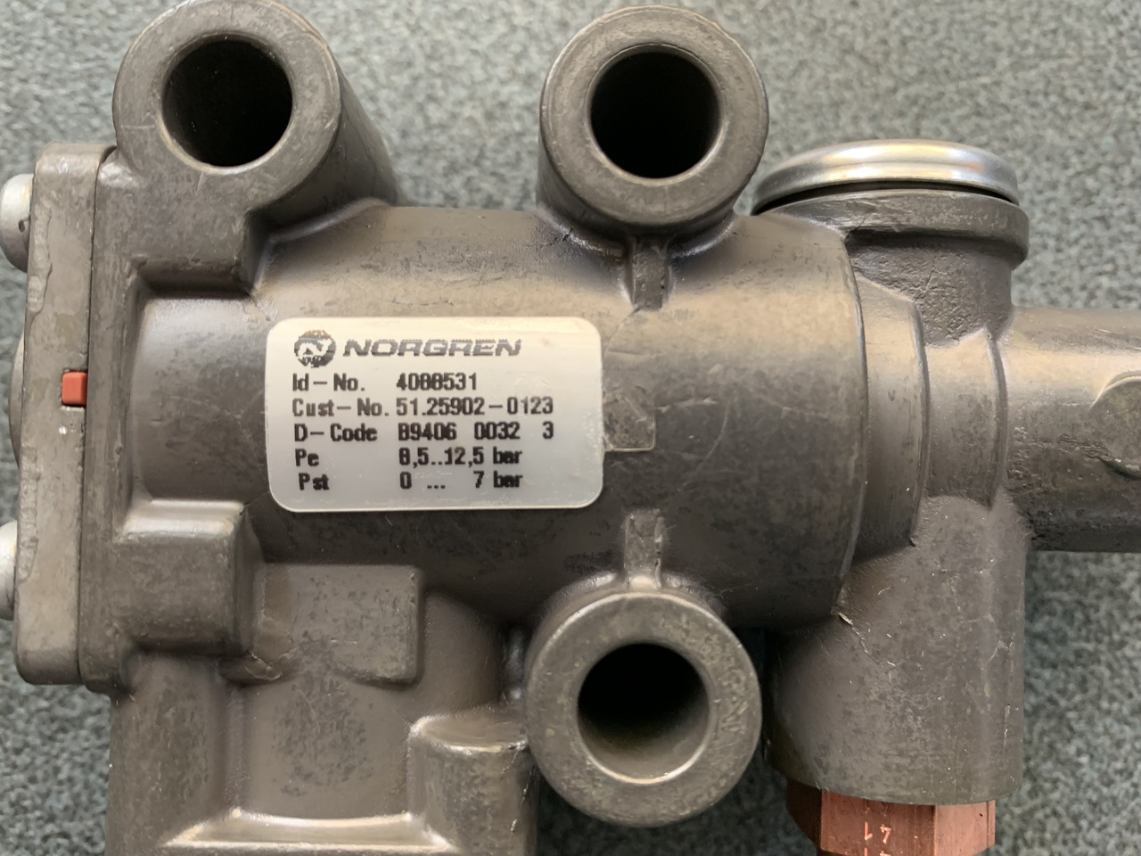EXHAUST GAS RECIRCULATION CONTROL VALVE MAN TGA - Bremseventil for Lastbil: billede 2 EXHAUST GAS RECIRCULATION CONTROL VALVE MAN TGA - Bremseventil for Lastbil: billede 2