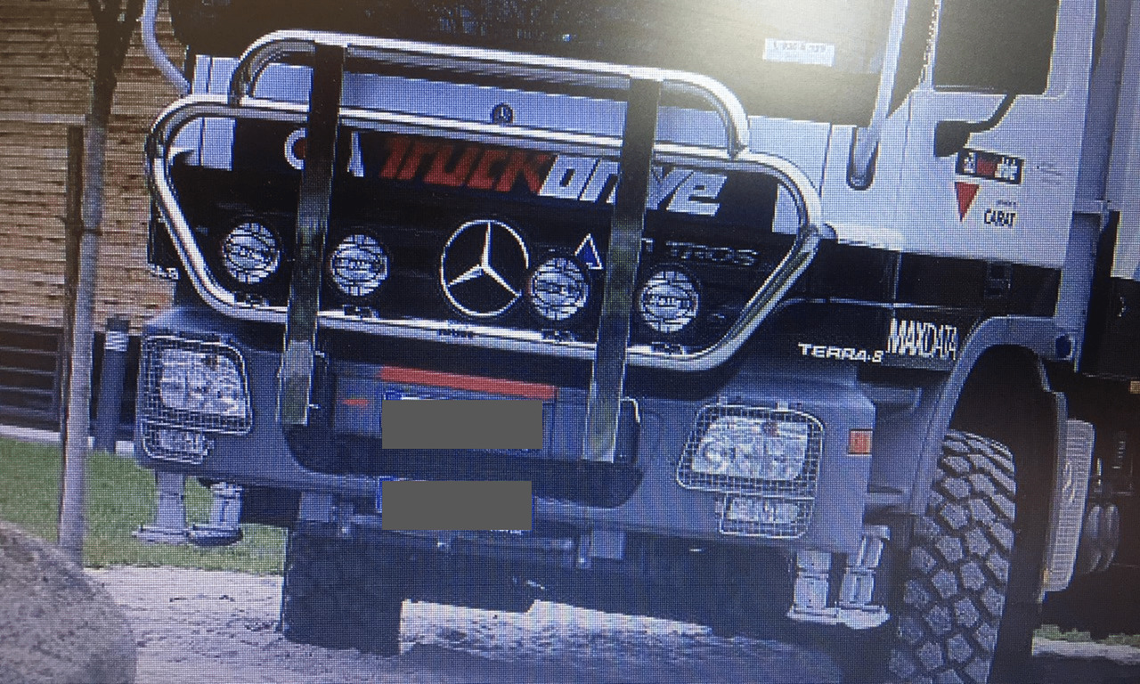 MB actros MP2-3 offroad Bullbar 000095 000095A - Karosseri og udvendig for Lastbil: billede 1 MB actros MP2-3 offroad Bullbar 000095 000095A - Karosseri og udvendig for Lastbil: billede 1
