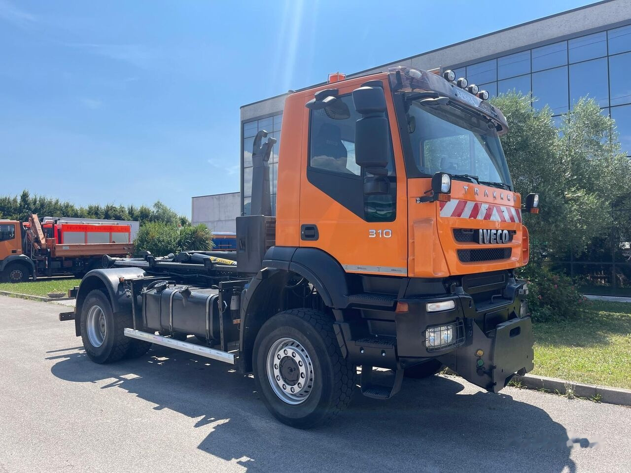 IVECO Trakker 310 AD190T31W - Lastbil kroghejs, Lastbil med kran: billede 1 IVECO Trakker 310 AD190T31W - Lastbil kroghejs, Lastbil med kran: billede 1