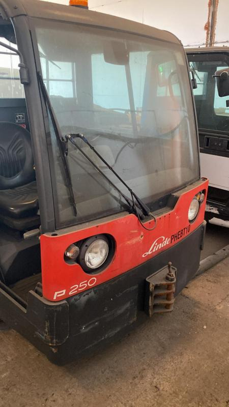Linde Electric Tug P250 - Elektrisk trækker: billede 1 Linde Electric Tug P250 - Elektrisk trækker: billede 1