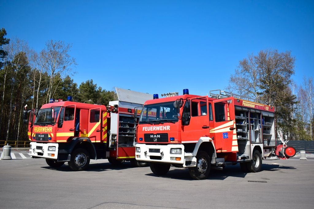 MAN 4x4 Firetruck Feuerwehr DOKA Expedition Camper - Brandbil: billede 3 MAN 4x4 Firetruck Feuerwehr DOKA Expedition Camper - Brandbil: billede 3