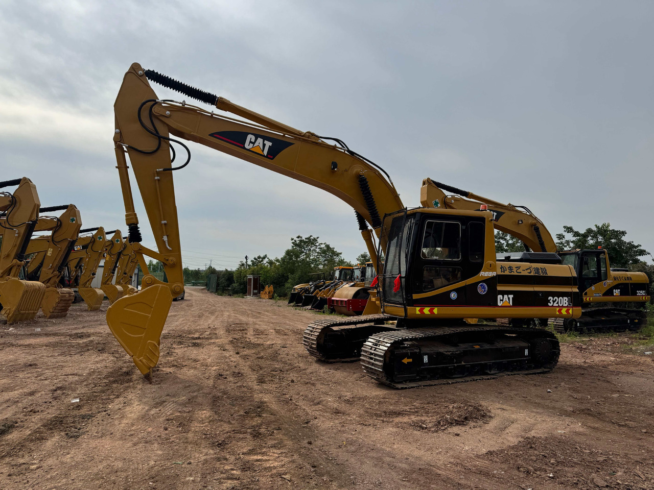 CATERPILLAR 320BL - Bæltegravemaskine: billede 3 CATERPILLAR 320BL - Bæltegravemaskine: billede 3