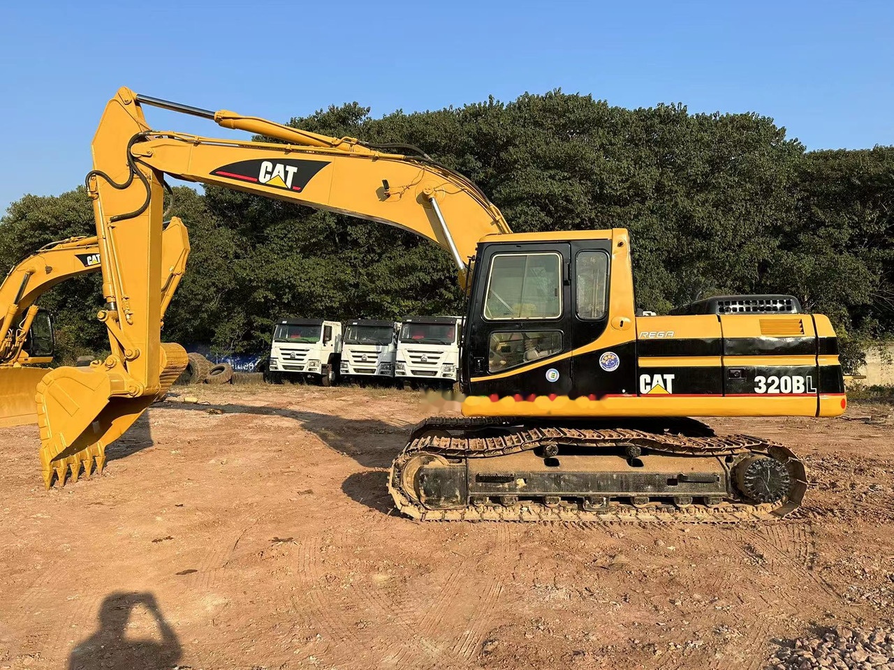 CATERPILLAR 320BL - Bæltegravemaskine: billede 2 CATERPILLAR 320BL - Bæltegravemaskine: billede 2