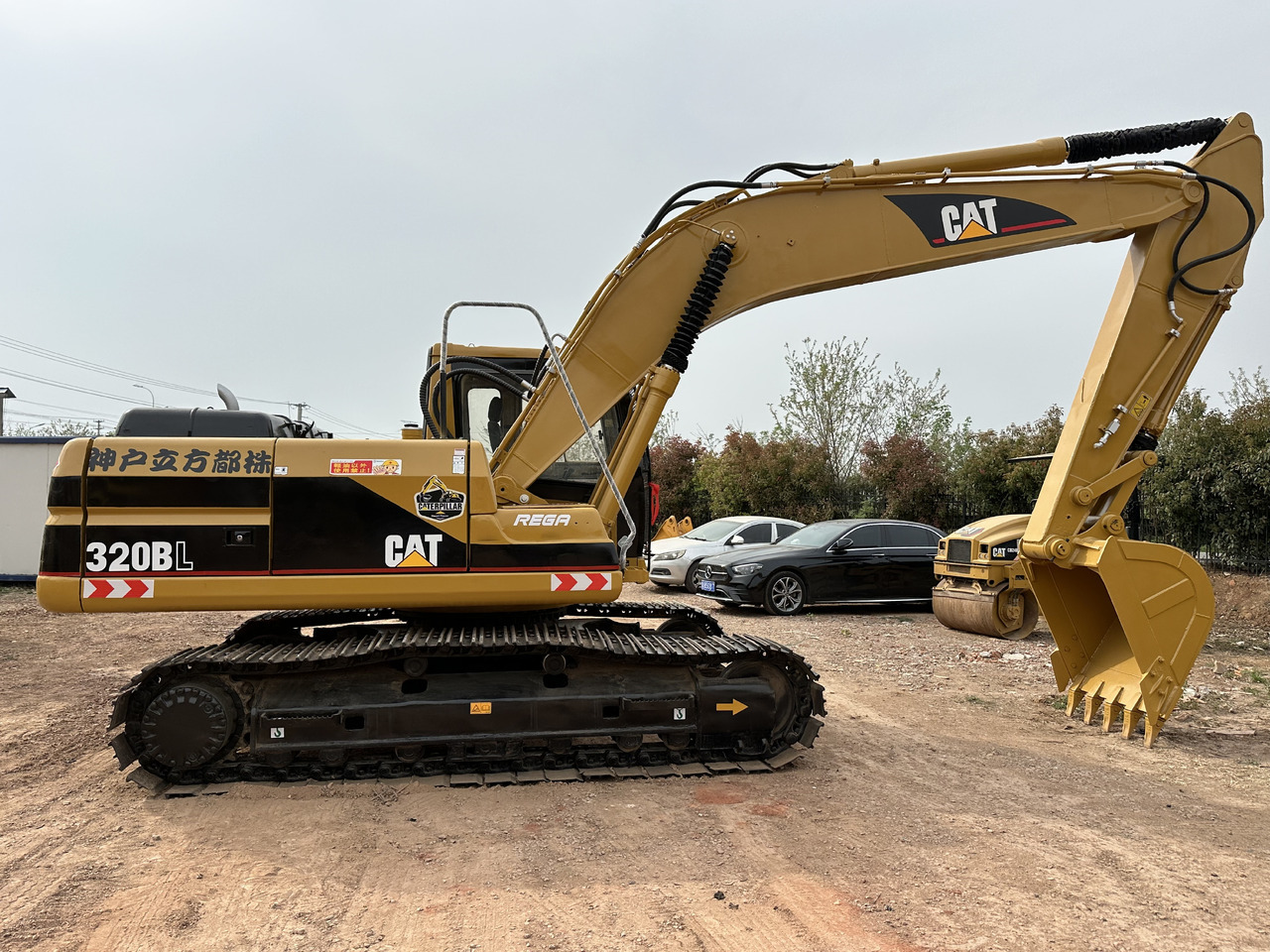 CATERPILLAR 320BL - Bæltegravemaskine: billede 1 CATERPILLAR 320BL - Bæltegravemaskine: billede 1