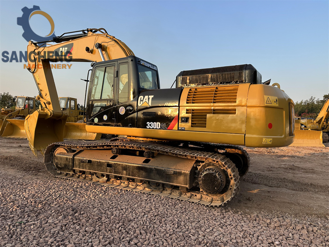 CATERPILLAR 330D2L - Bæltegravemaskine: billede 4 CATERPILLAR 330D2L - Bæltegravemaskine: billede 4