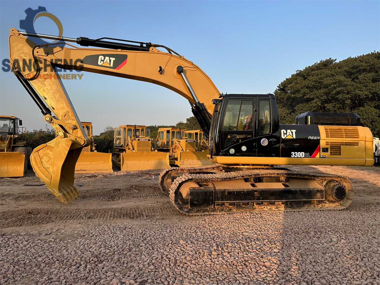 CATERPILLAR 330D2L - Bæltegravemaskine: billede 2 CATERPILLAR 330D2L - Bæltegravemaskine: billede 2
