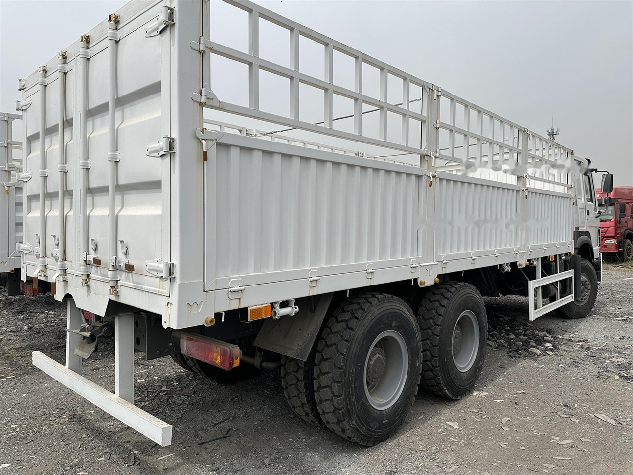 SINOTRUK HOWO 371 Cargo truck - Veetransport lastbil: billede 3 SINOTRUK HOWO 371 Cargo truck - Veetransport lastbil: billede 3
