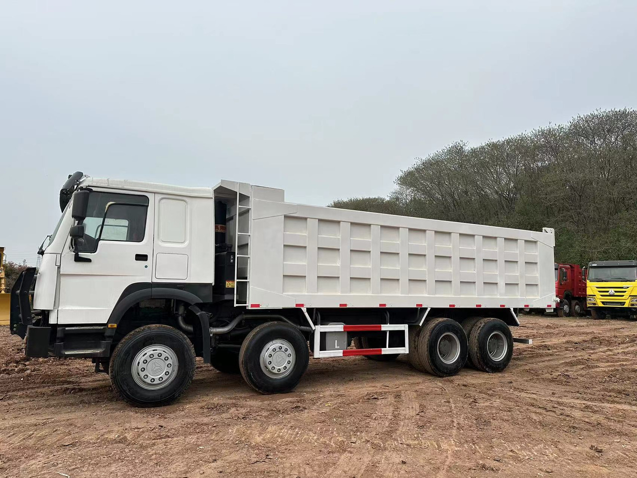 SINOTRUK HOWO 371 with Bumper - Tipvogn lastbil: billede 4 SINOTRUK HOWO 371 with Bumper - Tipvogn lastbil: billede 4