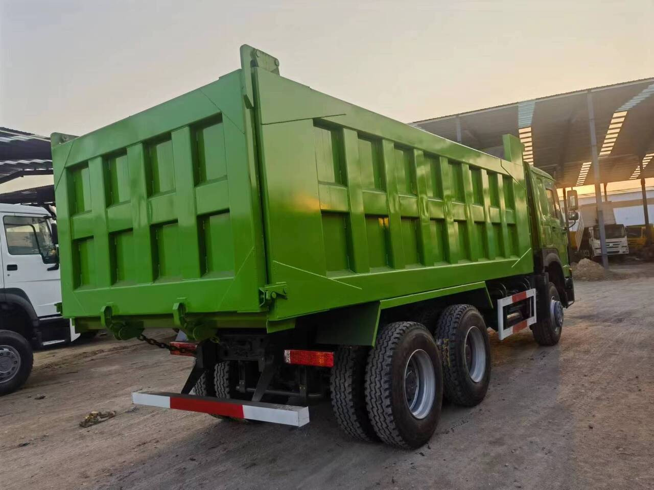 SINOTRUK HOWO 375 - Tipvogn lastbil: billede 5 SINOTRUK HOWO 375 - Tipvogn lastbil: billede 5