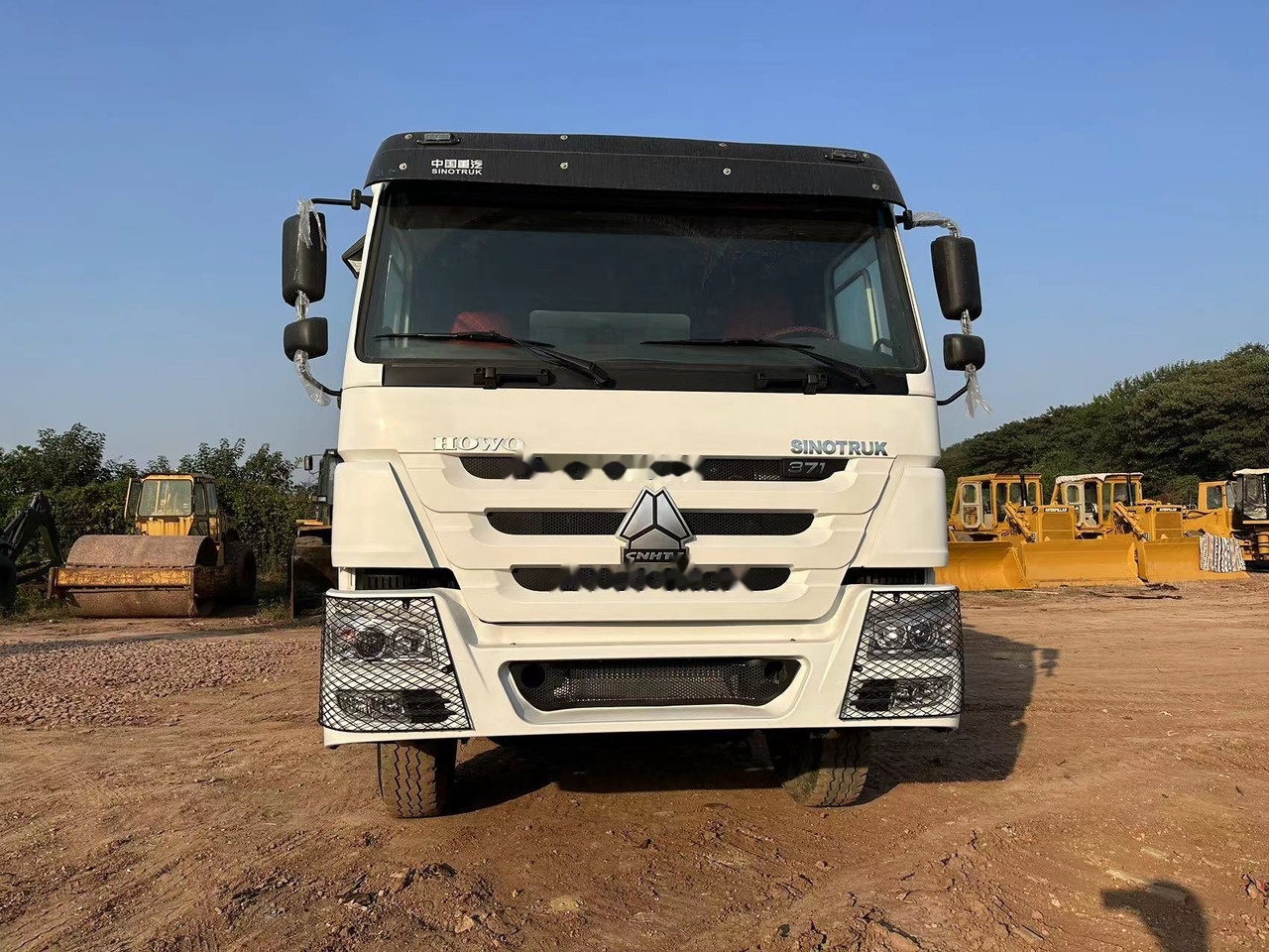 SINOTRUK HOWO HOWO 371 6x4 - Tipvogn lastbil: billede 3 SINOTRUK HOWO HOWO 371 6x4 - Tipvogn lastbil: billede 3
