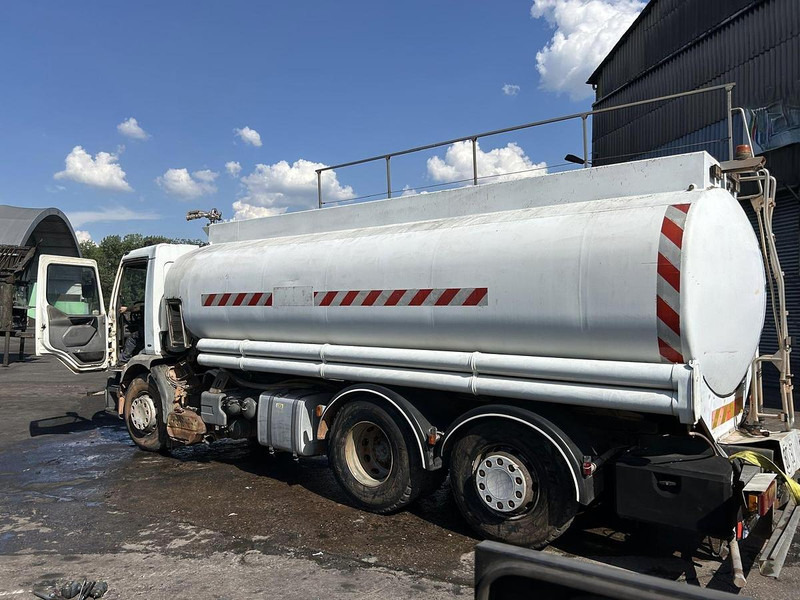 Renault 320 - Tankbil: billede 2 Renault 320 - Tankbil: billede 2