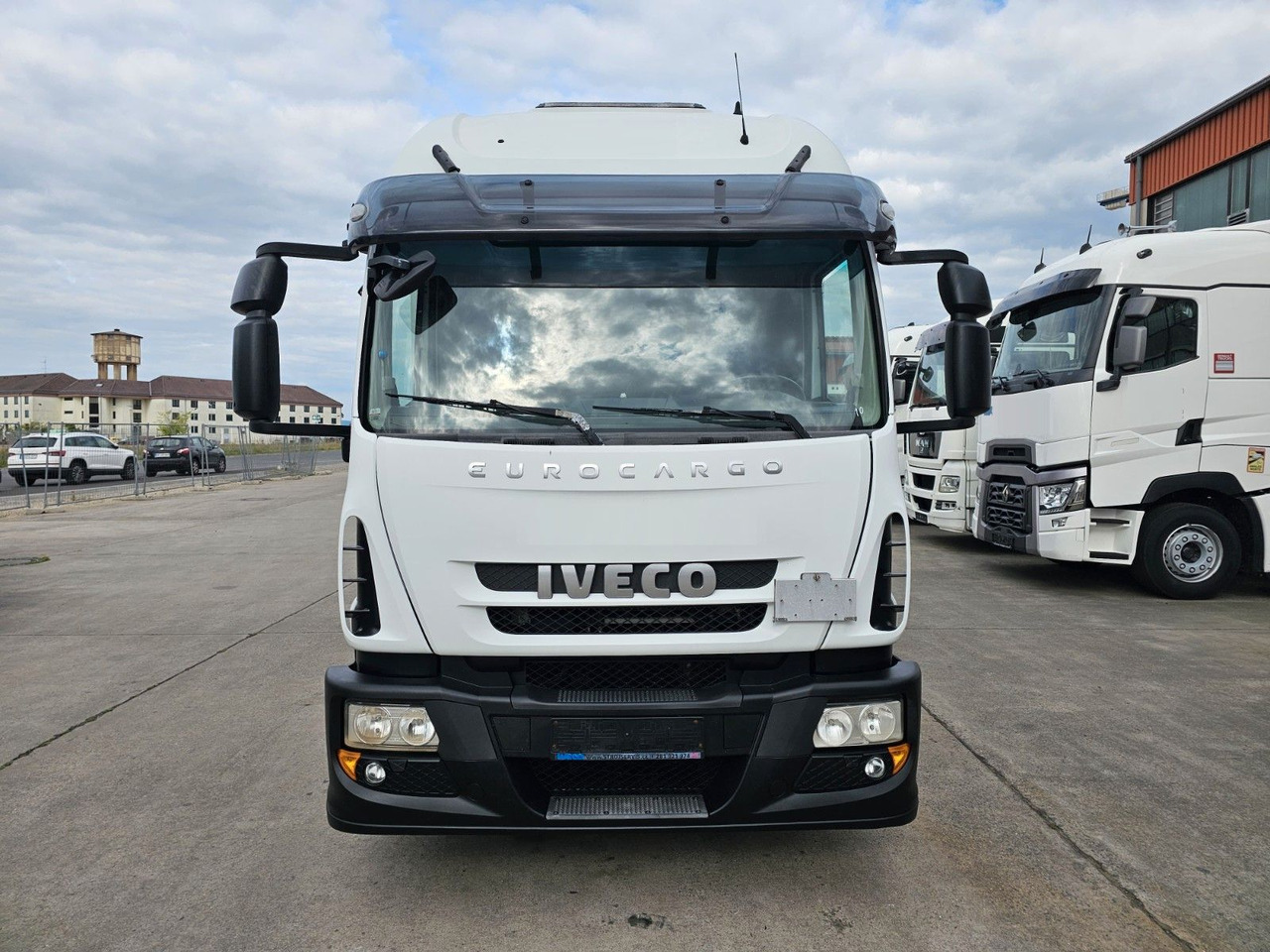 Iveco EURO-CARGO 120E25 * SCHLAFKABINE * BÄR 1,5 T * - Lastbil varevogn: billede 2 Iveco EURO-CARGO 120E25 * SCHLAFKABINE * BÄR 1,5 T * - Lastbil varevogn: billede 2