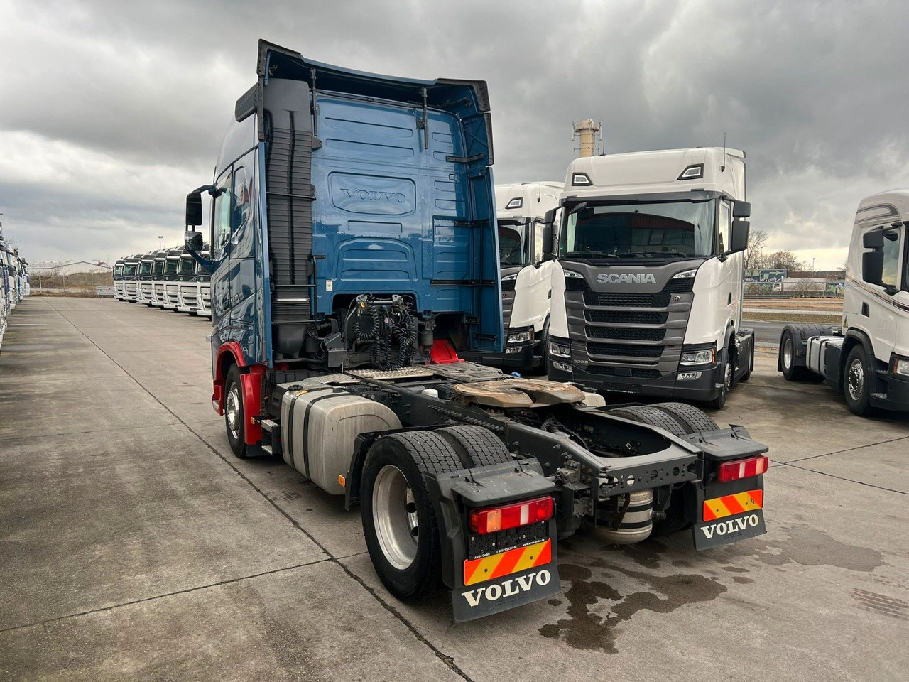 Volvo FH 460 * ACC * ALCOA *LEDER* RETAR * 1 HAND * - Trækker: billede 4 Volvo FH 460 * ACC * ALCOA *LEDER* RETAR * 1 HAND * - Trækker: billede 4