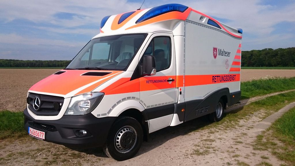 Mercedes-Benz Tigis Mod 2016 wie neu - Ambulance: billede 1 Mercedes-Benz Tigis Mod 2016 wie neu - Ambulance: billede 1