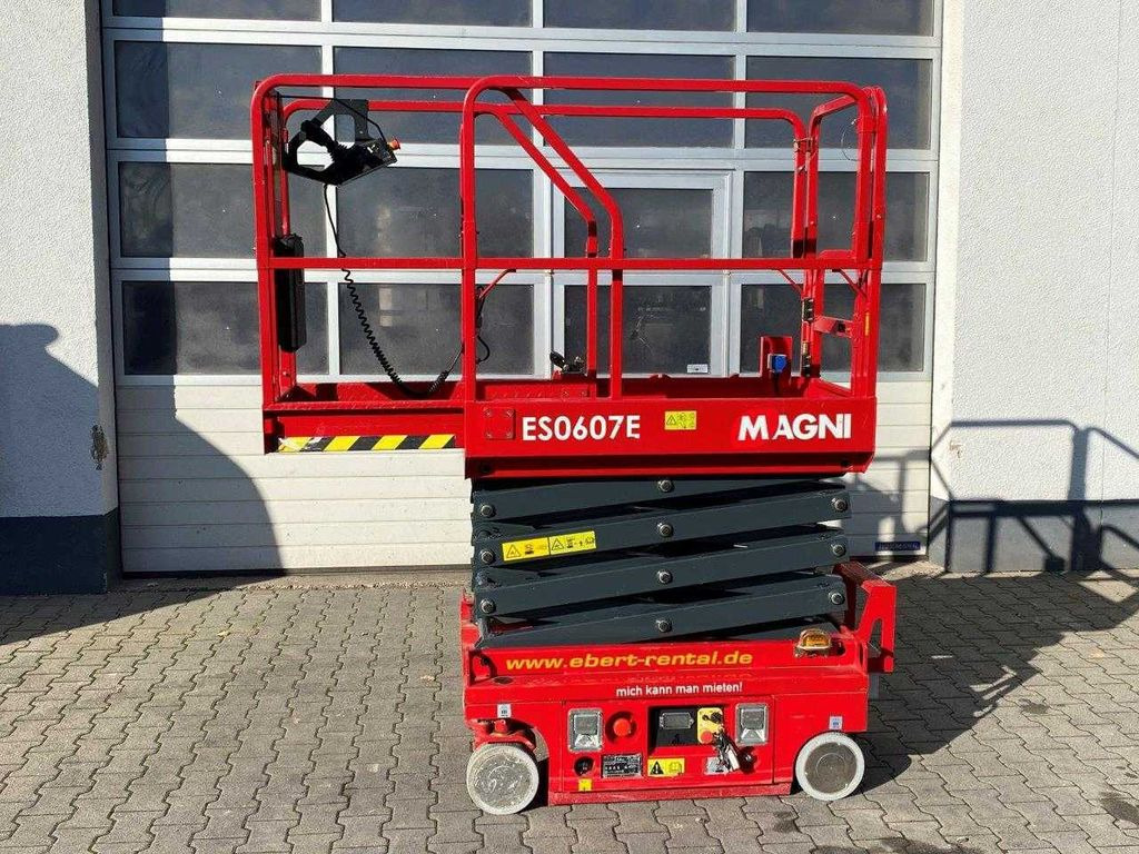 Magni ES0607E Scherenbühne // 5.6m Arbeitshöhe - Sakselift: billede 2 Magni ES0607E Scherenbühne // 5.6m Arbeitshöhe - Sakselift: billede 2