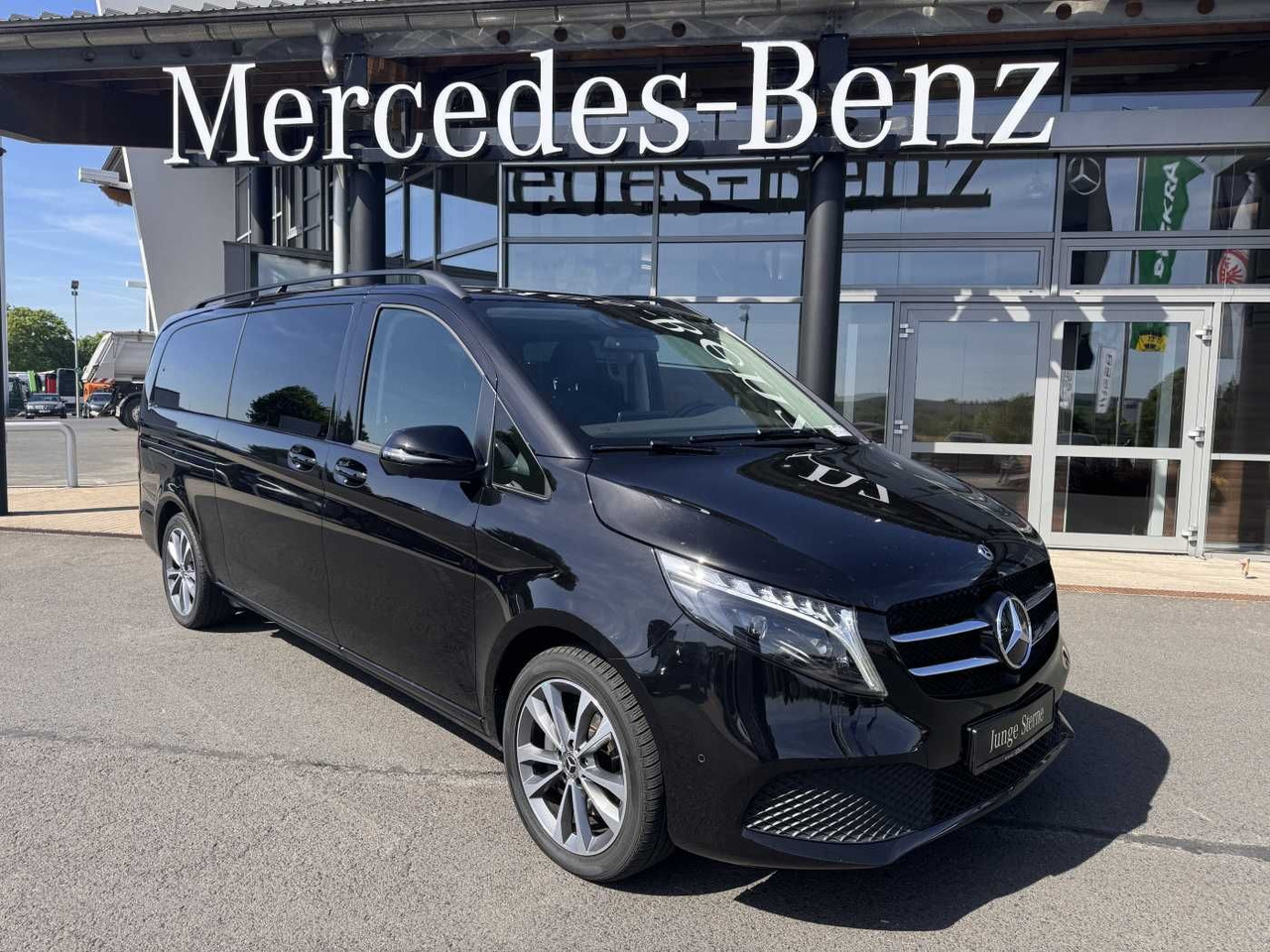 Mercedes-Benz V 300 d AVA Extralang AIRMATIC Standheiz 360Kam - Persontransport: billede 1 Mercedes-Benz V 300 d AVA Extralang AIRMATIC Standheiz 360Kam - Persontransport: billede 1