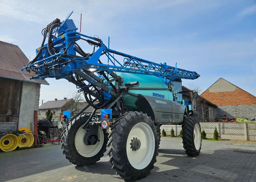 Berthoud Raptor 4200 D.P. TRONIC - Sprøjteudstyr: billede 4 Berthoud Raptor 4200 D.P. TRONIC - Sprøjteudstyr: billede 4