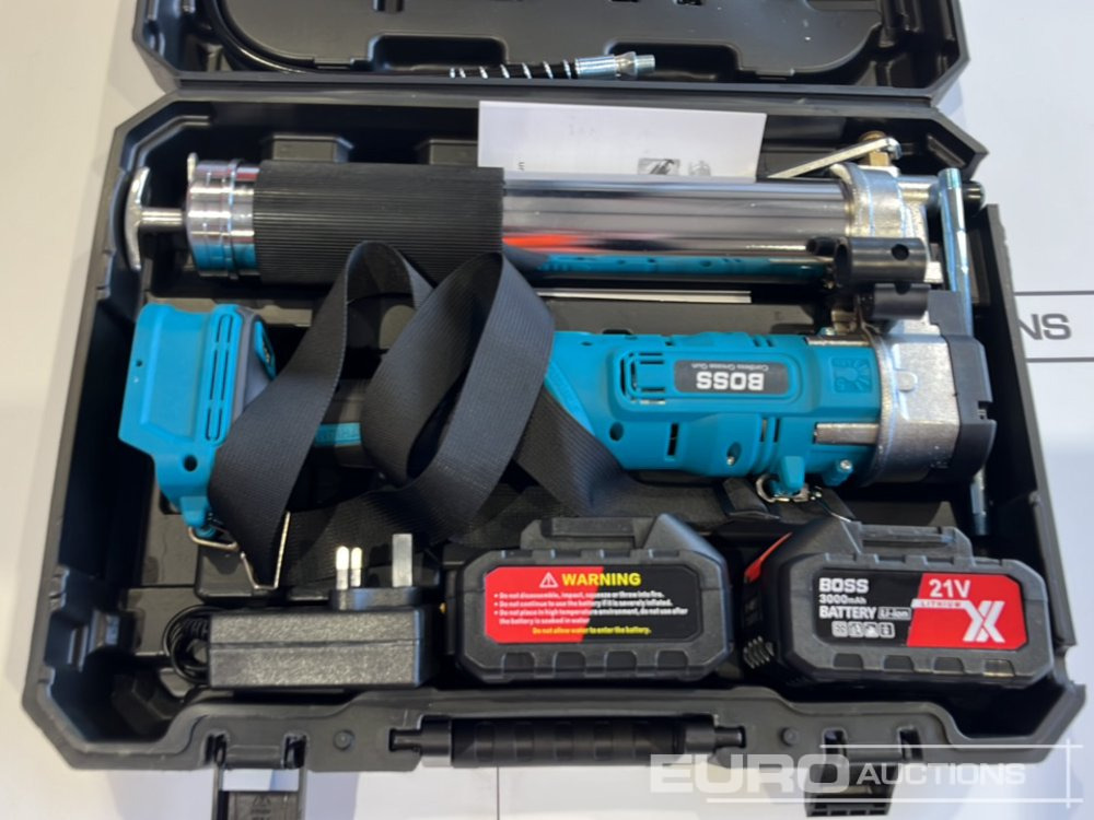 Boss 21 Volt Lithium Battery Cordless Grease Gun, 2 Batteries, Charger, Case, Shoulder Strap, Extension Pieces and Fittings - Bygningsudstyr: billede 4 Boss 21 Volt Lithium Battery Cordless Grease Gun, 2 Batteries, Charger, Case, Shoulder Strap, Extension Pieces and Fittings - Bygningsudstyr: billede 4