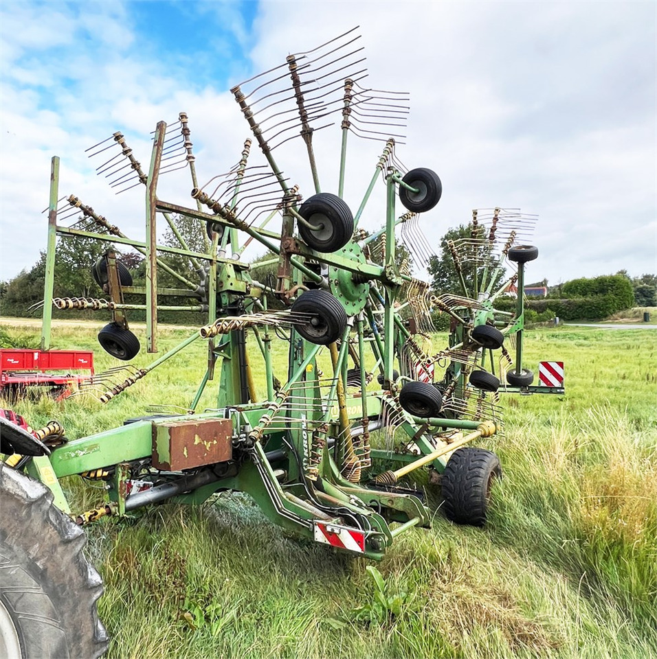 Krone Swadro 1400 - Udstyr til hø: billede 5 Krone Swadro 1400 - Udstyr til hø: billede 5