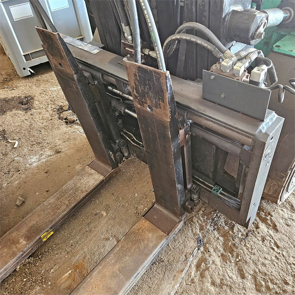 Leje en Mitsubishi FG35N Mitsubishi FG35N: billede 18