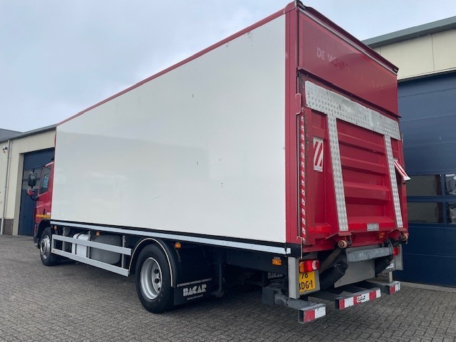 DAF FA CF65 DAF CF65.250 4X2 Euro 5 EEV Bakwagen - Year 2013 - Airco - Plywood laadbak + laadklep - Lastbil varevogn: billede 3 DAF FA CF65 DAF CF65.250 4X2 Euro 5 EEV Bakwagen - Year 2013 - Airco - Plywood laadbak + laadklep - Lastbil varevogn: billede 3