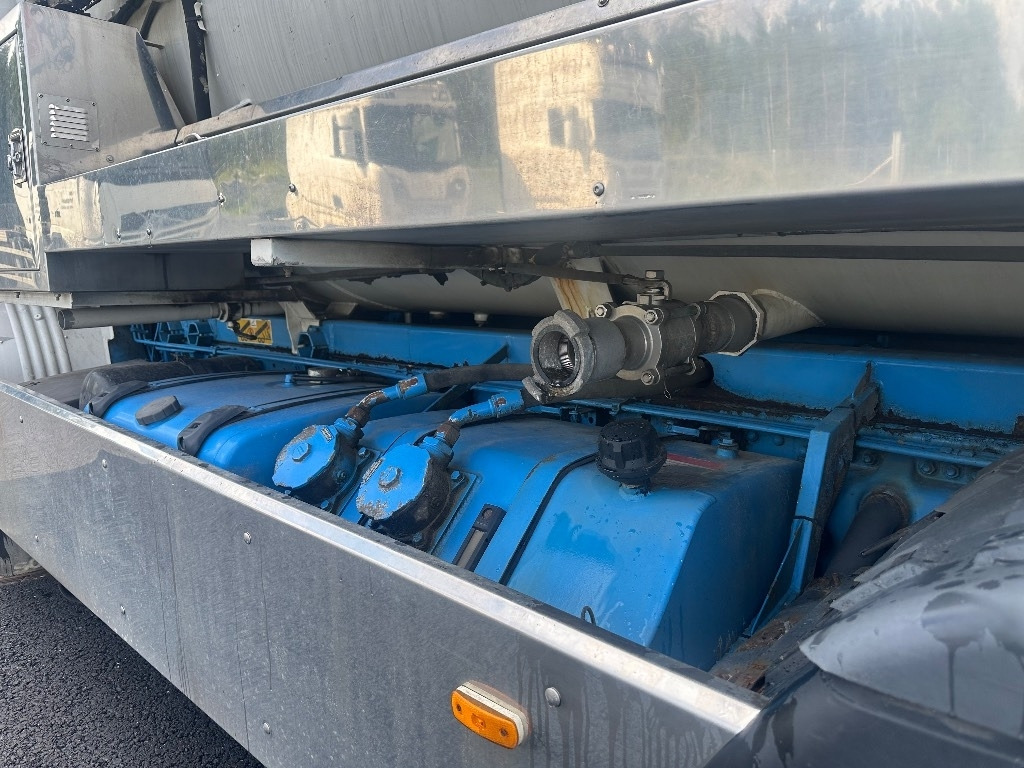 Scania P340 6x2*4 - Slamsugemaskine: billede 5 Scania P340 6x2*4 - Slamsugemaskine: billede 5