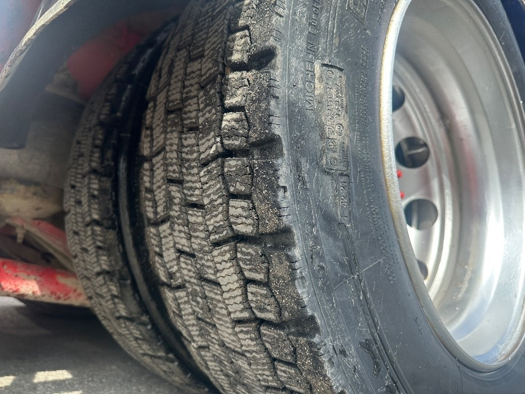 Volvo FH12 460 - Lastbil med lad: billede 5 Volvo FH12 460 - Lastbil med lad: billede 5