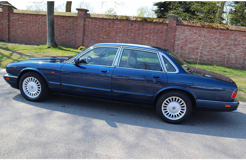 Jaguar XJ Sovereign 4.0 - Sedan: billede 2 Jaguar XJ Sovereign 4.0 - Sedan: billede 2