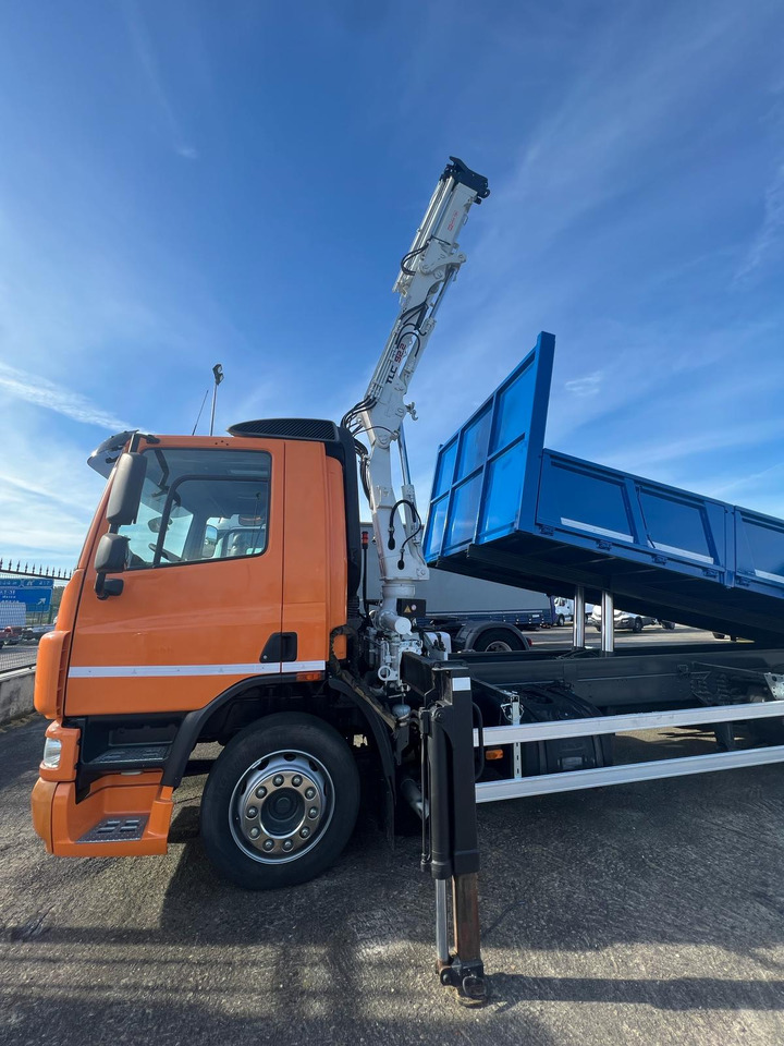 CAMION GRUA Y CAJA BASCULANTE DAF 65.250 - Tipvogn lastbil, Lastbil med kran: billede 3 CAMION GRUA Y CAJA BASCULANTE DAF 65.250 - Tipvogn lastbil, Lastbil med kran: billede 3
