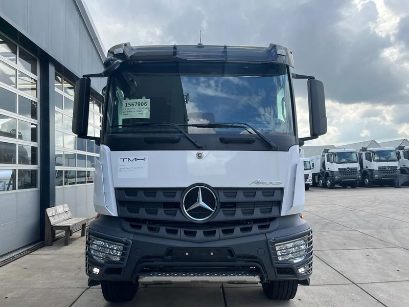 Mercedes-Benz Arocs 3340 6x4 Water Tank Truck - Tankbil: billede 5 Mercedes-Benz Arocs 3340 6x4 Water Tank Truck - Tankbil: billede 5